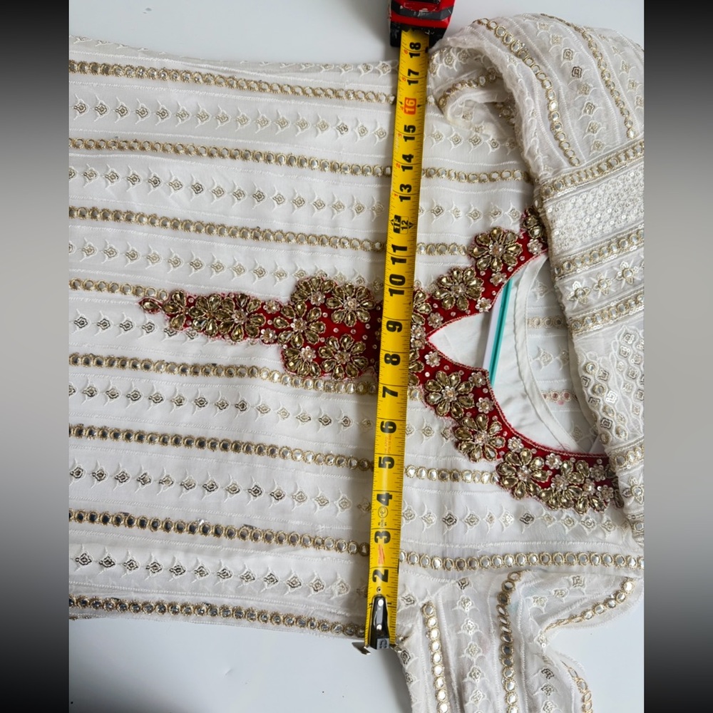 Pakistani Designer Dress - Picture 6 of 7